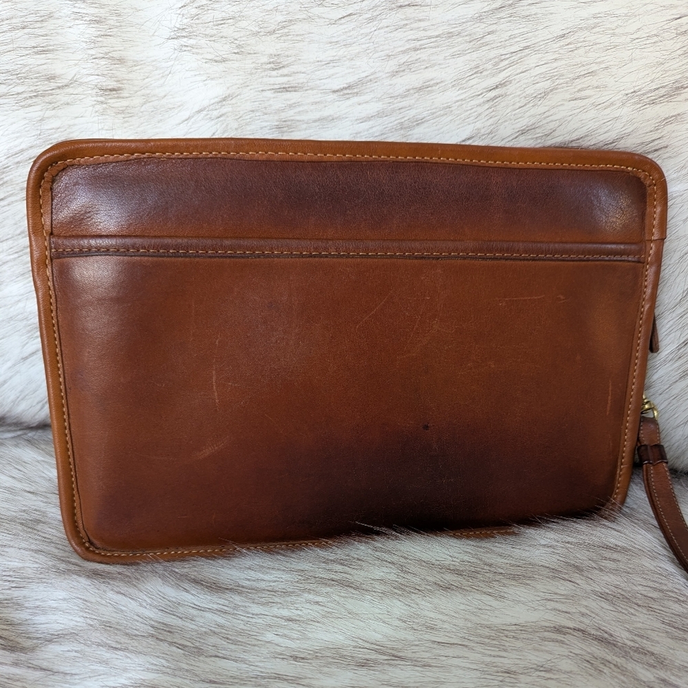 Vintage Coach 9834 Large Zip Clutch Bag in British Tan Pre-1994 - Picture 3 of 11